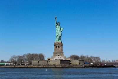 Statue of liberty against sky