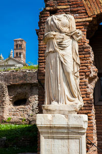 Ancient ruins of the house of the vestal virgins at the roman forum in rome