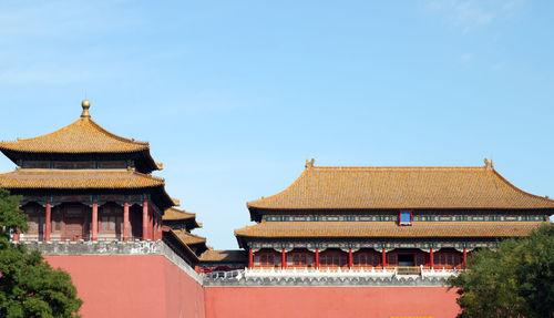 View of temple building against sky