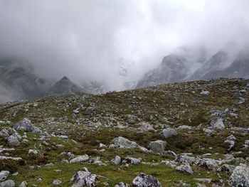 Dusty sky, over the mountains 