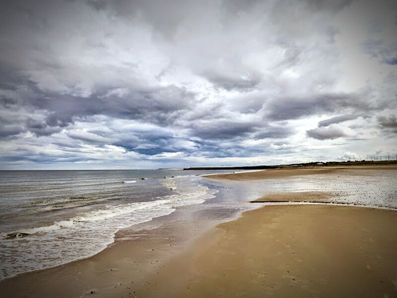 beach, sea, water, horizon over water, shore, sand, sky, tranquil scene, tranquility, scenics, beauty in nature, cloud - sky, wave, nature, coastline, idyllic, cloud, cloudy, surf, calm