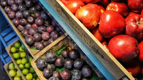 Close-up of fruits in crate