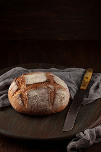 Close-up of bread on cutting board