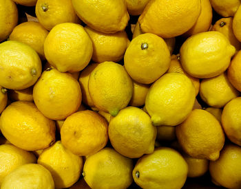 Full frame shot of lemons i n market