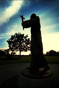 Statue of liberty against sky