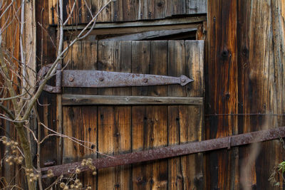 Close-up of rusty metal fence