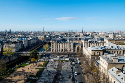 Buildings in city