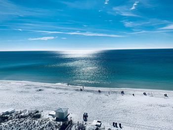 A relax view of the emerald coast.