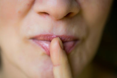 Close-up of woman hand