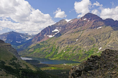 View along the scenic point trail in glacier national park