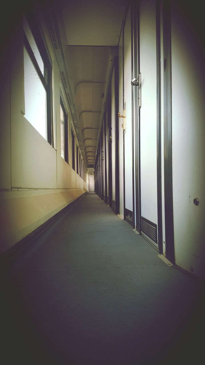 EMPTY CORRIDOR OF EMPTY CORRIDOR