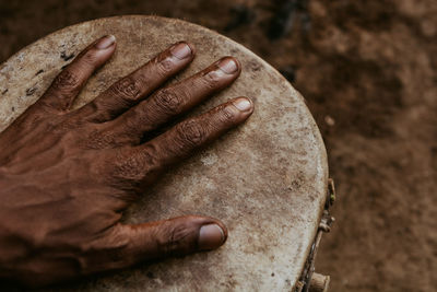 Close-up of human hand