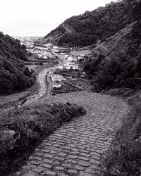 Footpath leading towards mountain