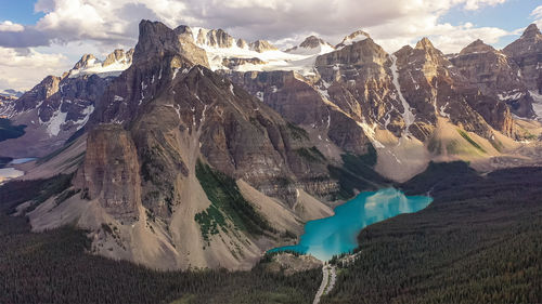 Moraine lake in banff national park, canada, valley of the ten peaks. inspirational screensaver