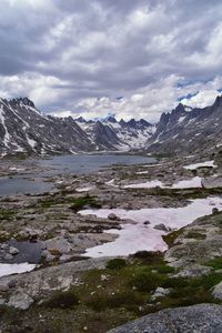 Upper lower jean lake titcomb basin wind river range rocky mountains wyoming hiking elkhart park 