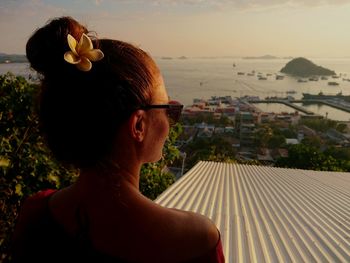 Portrait of young man looking at camera
