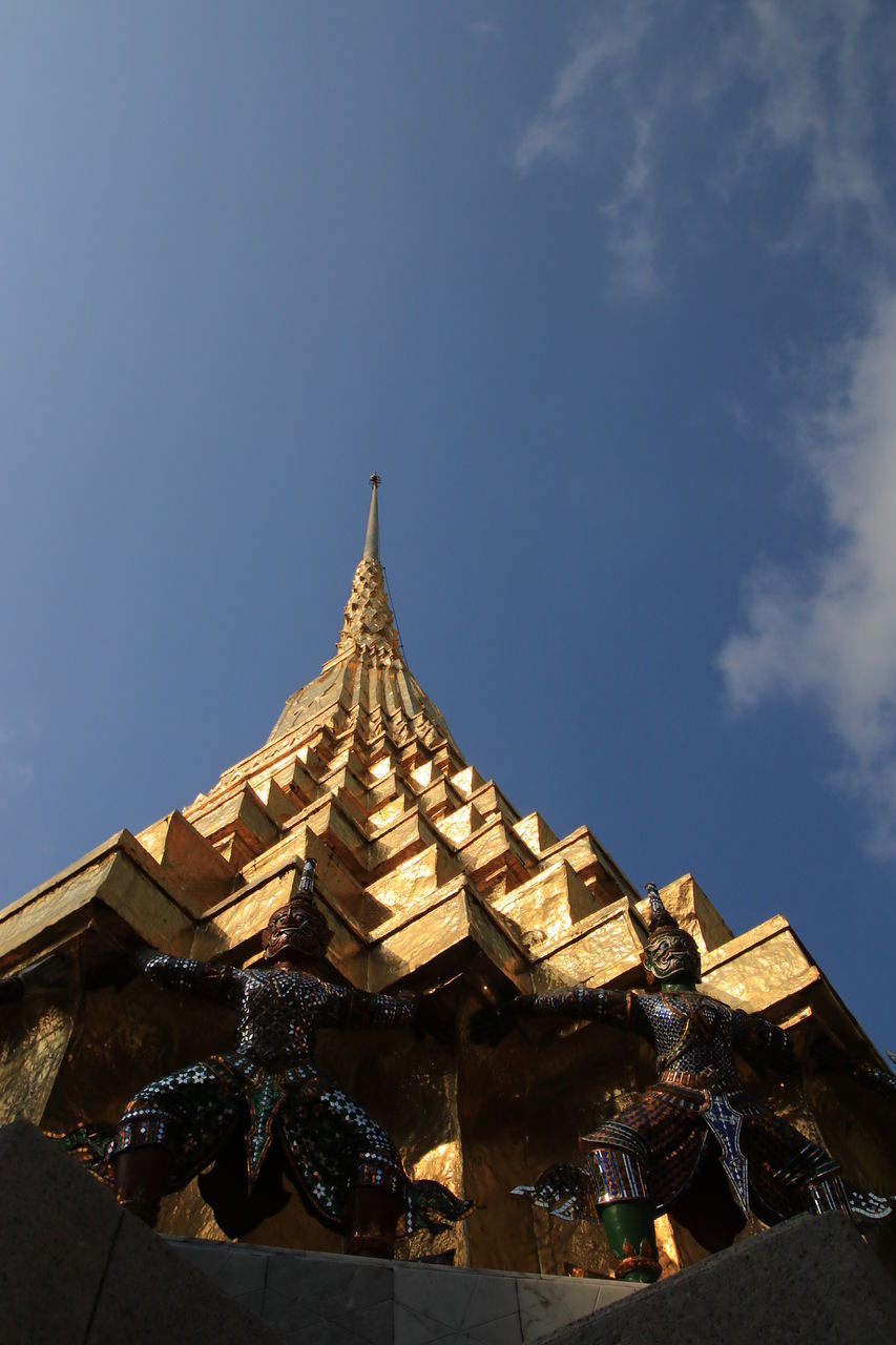 LOW ANGLE VIEW OF CATHEDRAL AGAINST SKY