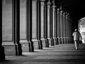 Full length of woman standing in park