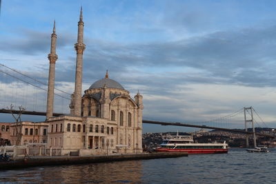Picture of a mosque and bridge on the sea in ortaköy istanbul türkiye turkey