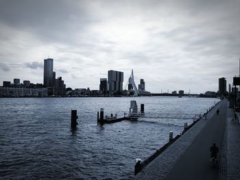 View of nieuwe maas river against sky