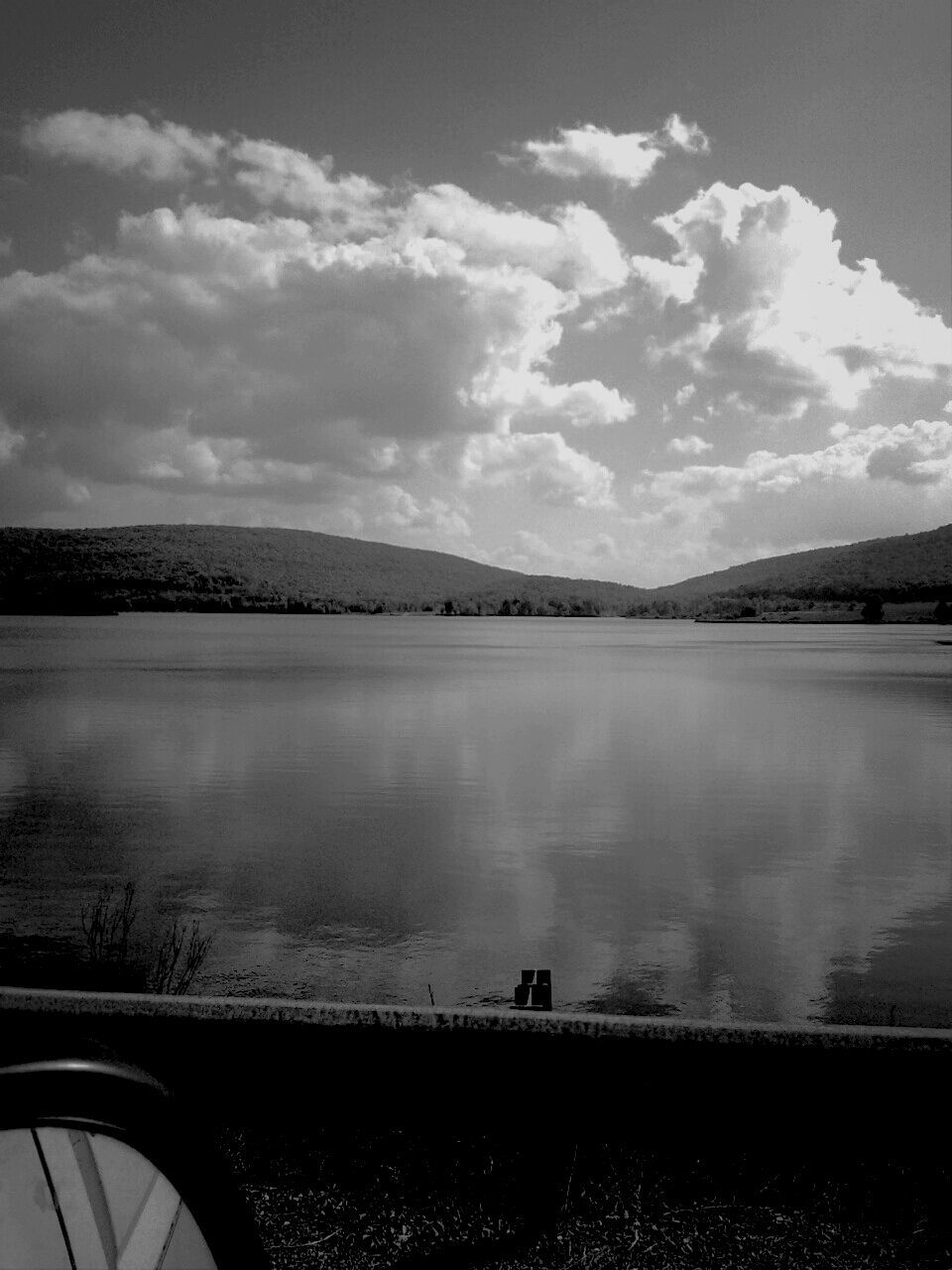 water, sky, scenics, tranquil scene, cloud - sky, tranquility, beauty in nature, sea, nature, beach, lake, mountain, cloud, shore, idyllic, cloudy, reflection, calm, non-urban scene, outdoors