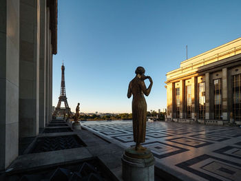 Statue of historic building against sky