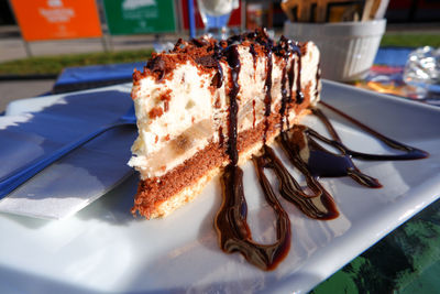 Close-up of chocolate cake in plate on table