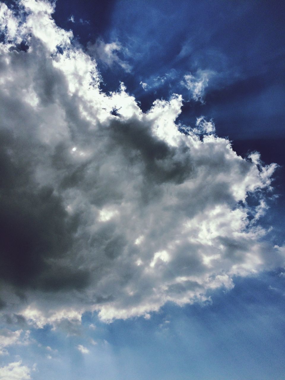 beauty in nature, nature, sky, cloud - sky, low angle view, scenics, majestic, atmospheric mood, tranquility, outdoors, backgrounds, no people, day, sky only, tranquil scene, blue, full frame