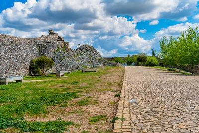 Panoramic view of old ruins against sky