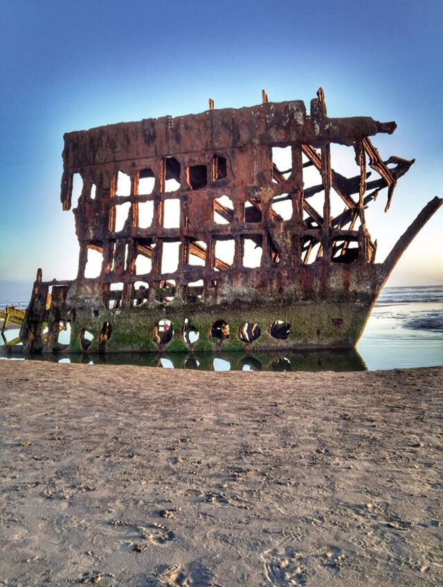 OLD RUIN OF BUILDING AGAINST SKY