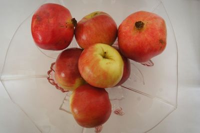 Close-up of apples on table