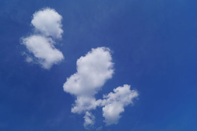 Low angle view of cloudy sky