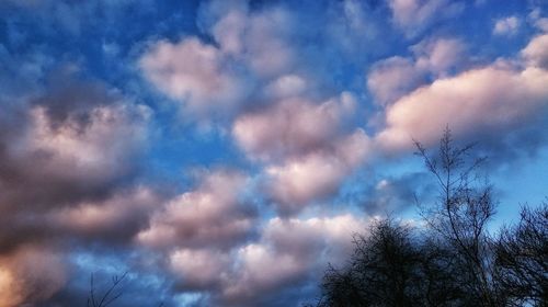 Low angle view of cloudy sky