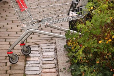 Shopping cart on street 