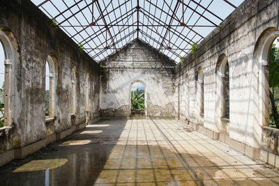 Ruin of the hospital of roca agua ize, sao tome, africa