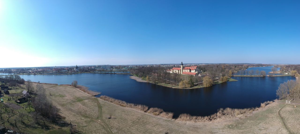 PANORAMIC SHOT OF RIVER AGAINST SKY