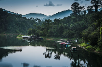 River and mountains against sky