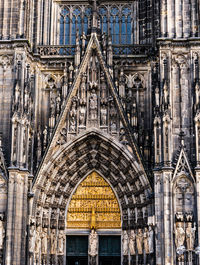 Details of the main entrance of the cathedral of cologne