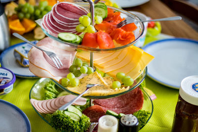 Close-up of vegetables in bowl on table