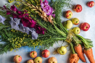 High angle view of apples on table