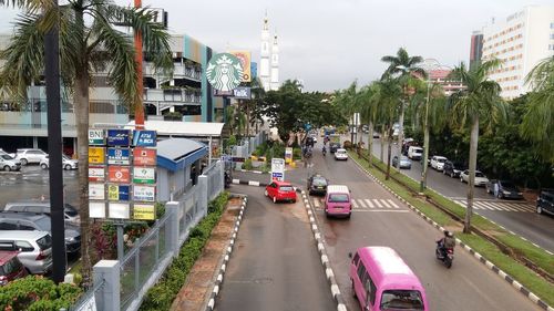 Traffic on city street