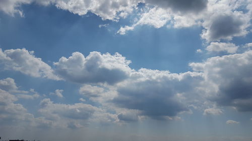 Low angle view of cloudy sky