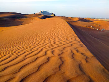 Endless desert, distant peaks, pure majesty