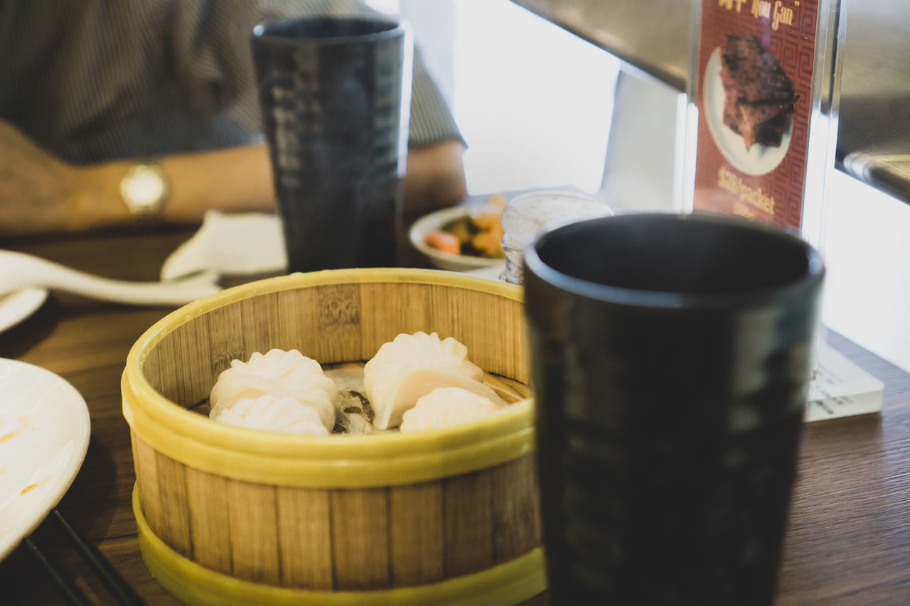 CLOSE-UP OF FOOD ON TABLE