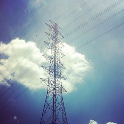 electricity pylon