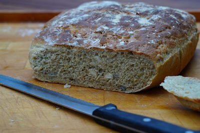 Close-up of bread on cutting board