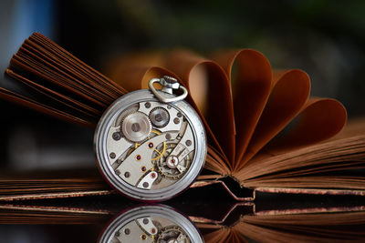 Close up of gears in the pocket watch mechanism