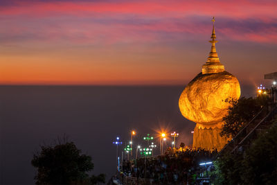 Golden rock - kyaiktiyo pagoda, myanmar