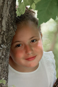 Portrait of cute girl smiling