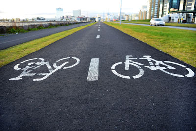 Bicycle sign on road